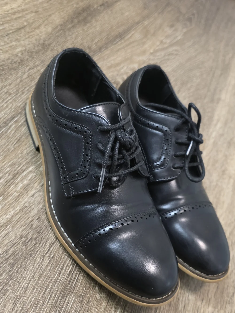 Classic Lace-up Round Toe Dress Shoes, Leather Lined with Cushioned Footbed Chil
